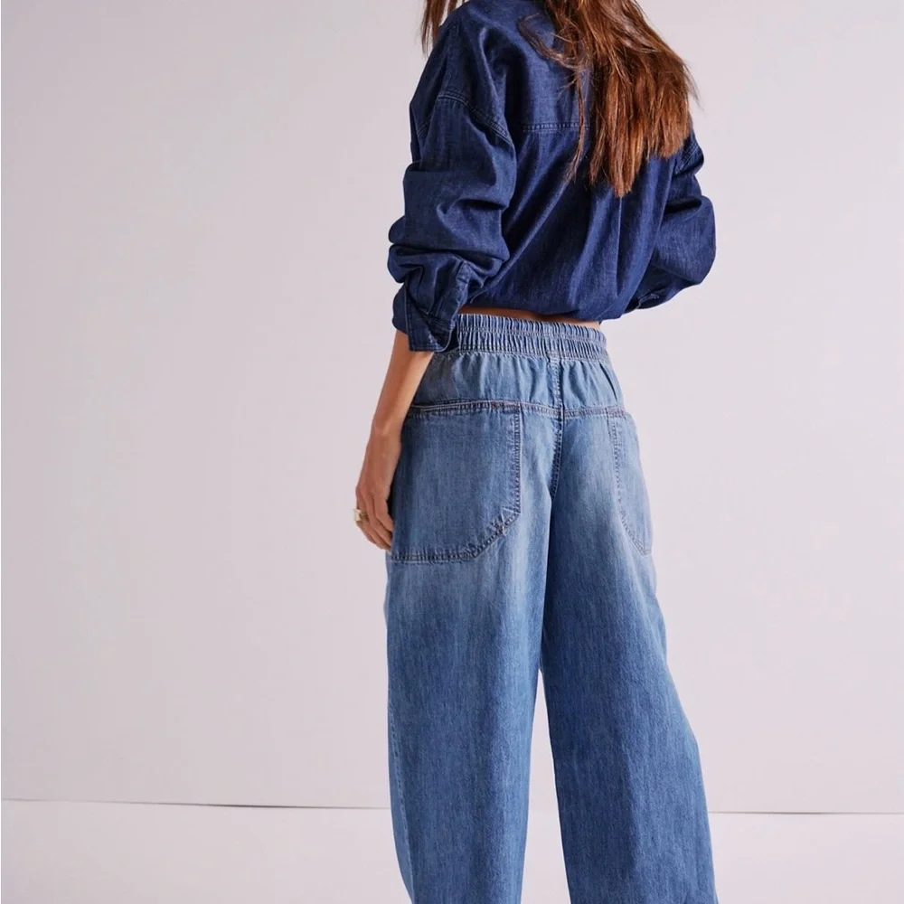 We the free easy peasy pull on Jeans - Picture 2 of 7